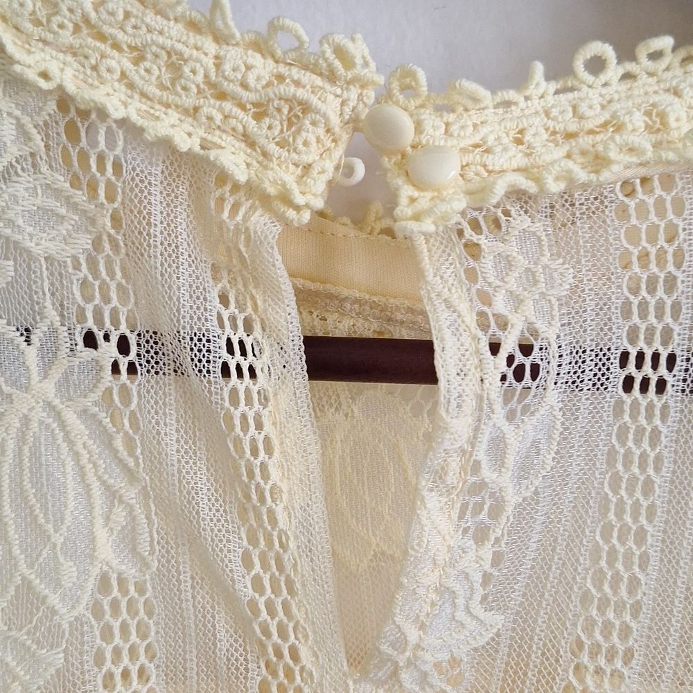 Ultra Pink Pastel Yellow Floral Lace Long Sleeve Blouse Mock Neck Size Large - Picture 5 of 7